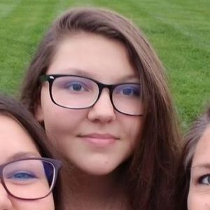 Meet your Posher, Carlee